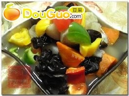 家常山药木耳胡萝卜汤