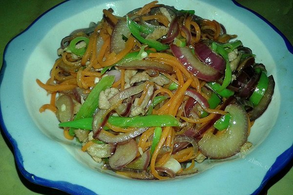 洋葱胡萝卜炒肉丝