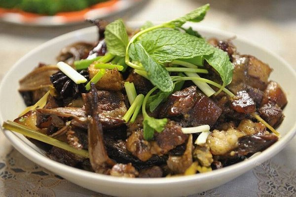 家常滇味琵琶肉的做法