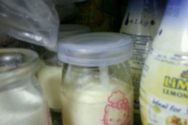 自制牛奶荔枝布丁