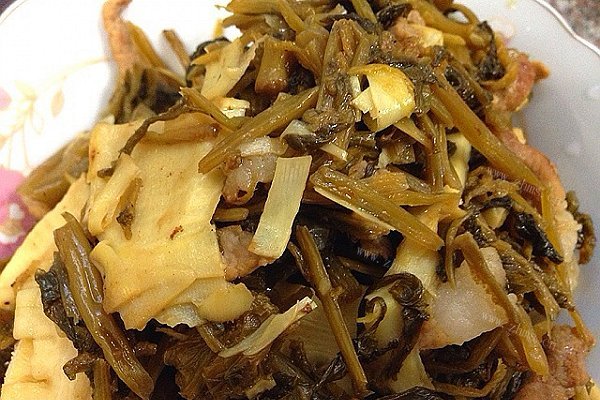 家常肉丝冬笋炒倒笃菜