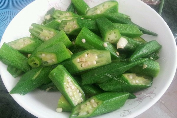 青椒蒜蓉炒秋葵