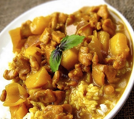 美味佳肴-咖喱鸡肉饭