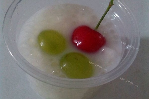 蜜桃西米露