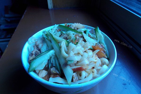 小俊居家炸酱面