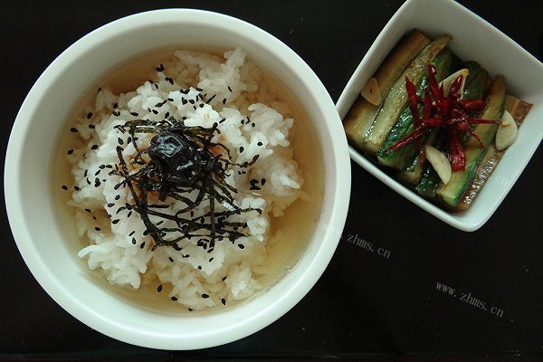 梅子茶泡饭