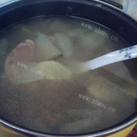 消暑冬瓜薏米瘦肉汤