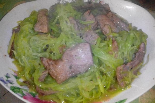 自制莴苣丝炒猪肝