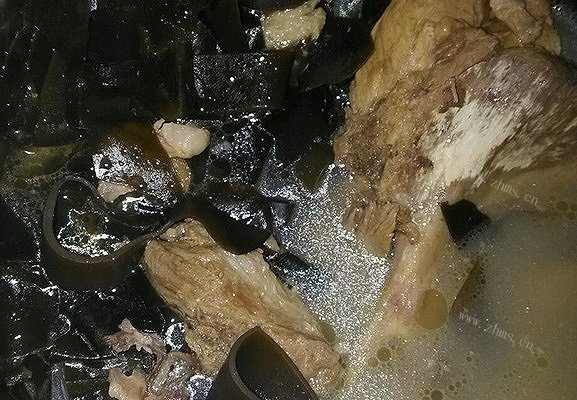 美味骨头海带汤