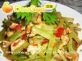 家常芹菜炒肉