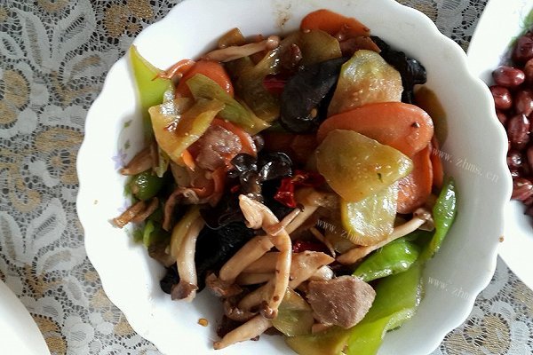 蘑菇炒肉