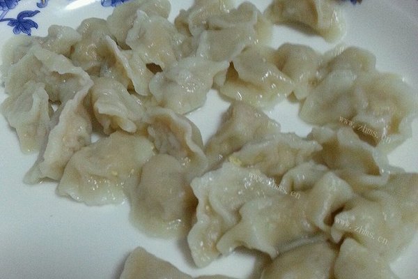 幼儿食谱西葫芦鸡蛋肉饺子