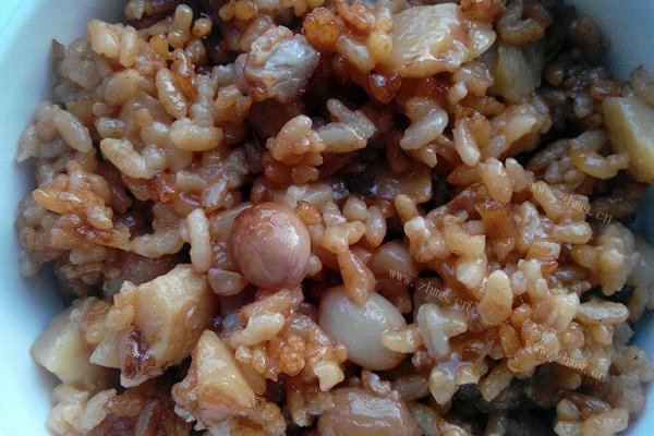 五花肉焖饭