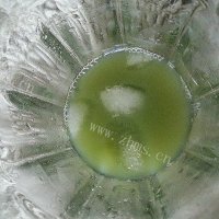 夏日冰爽饮品，黄花苹果汁
