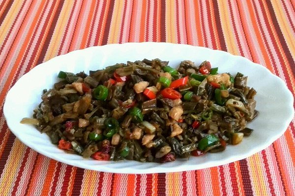干豇豆炒肉丁