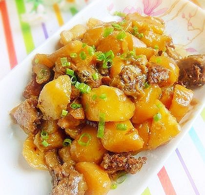 香菇土豆炖鸡块