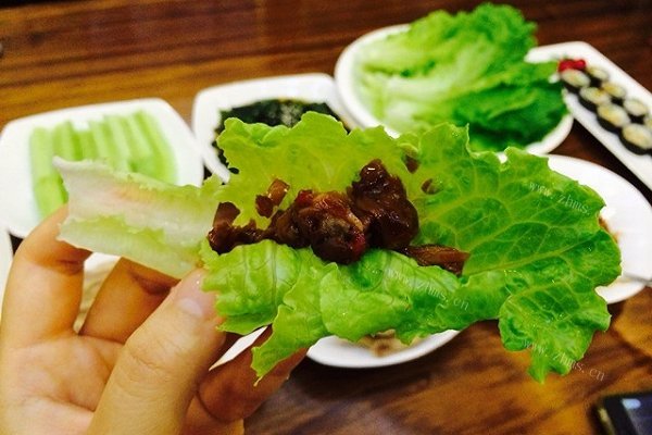 海鲜生菜包