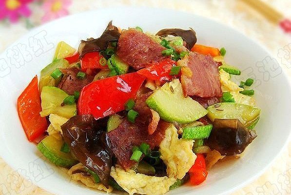 孜香西葫芦炒蛋