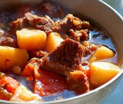 家常土豆炖牛肉