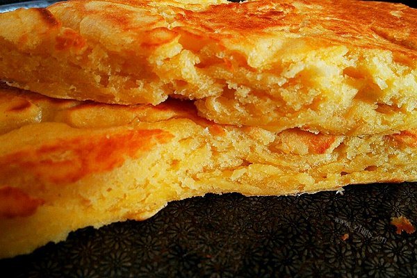 用电饼档做玉米发糕