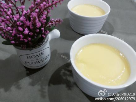 牛奶鸡蛋布丁