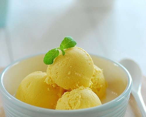 DIY芒果冰淇淋