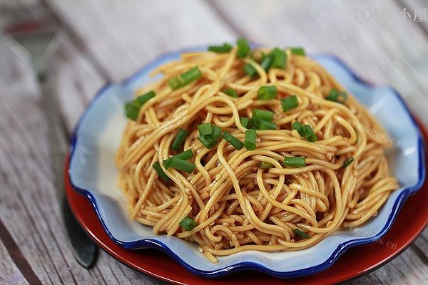 鸡汁凉拌面