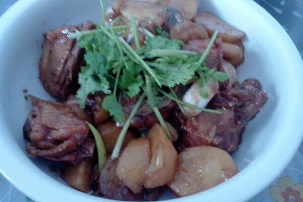 家常腐乳土豆炖鸡块