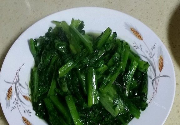 凉拌莴笋
