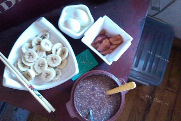 #美食派#红豆粥配煮鸡蛋