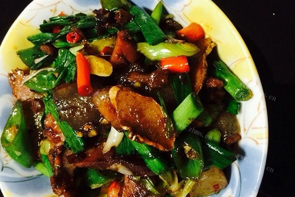 家乡的味道 腊肉青蒜