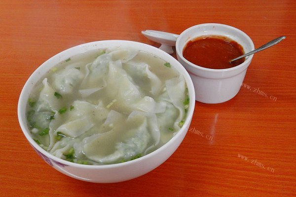 上海风情的菜肉大馄饨