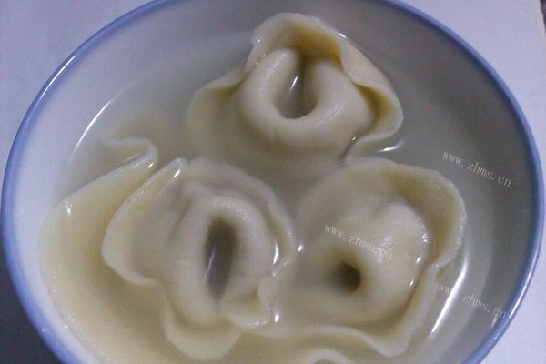 薄皮大馅猪肉蒜黄饺子