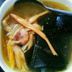 黄花菜海带汤
