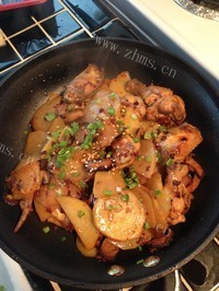家常干锅土豆香菇鸡