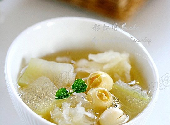 冬瓜莲子银耳羹
