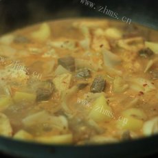 家常版 - 土豆牛肉洋葱锅