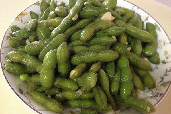 自制凉拌毛豆
