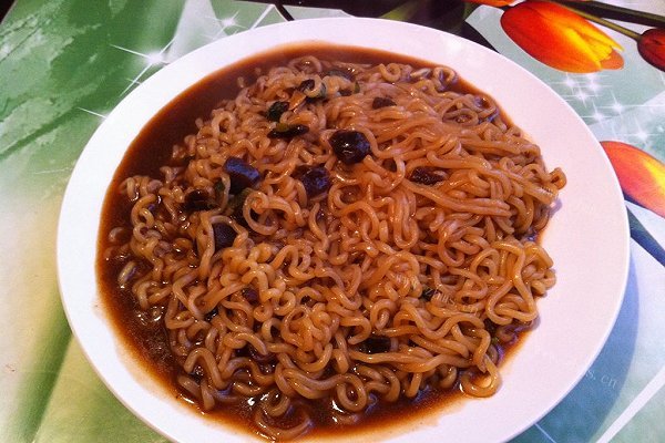 自制浣熊炸酱面(爸爸去哪儿)