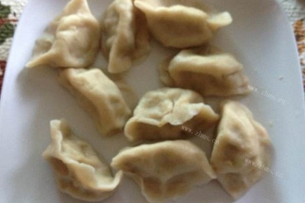 手工韭菜饺子