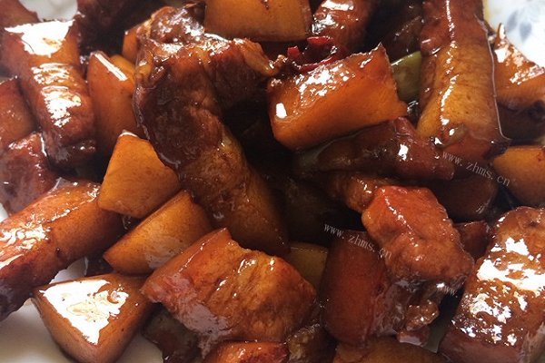 不用油的红烧肉烧土豆