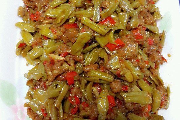 酸豆角炒肉末