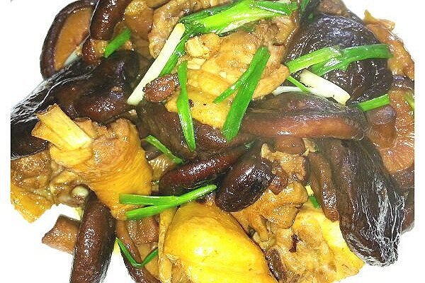 香菇闷鸡