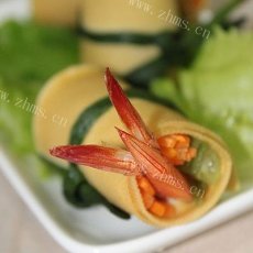 通菜梗鲜虾卷