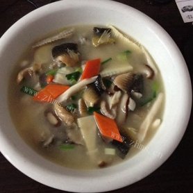 家常台湾泥鳅三鲜汤