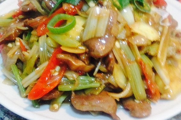 泡椒鸡胗