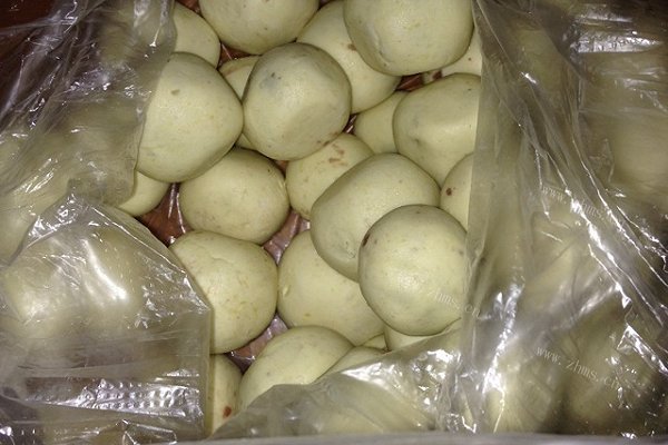 番薯豆沙汤圆和番薯巧克力汤圆
