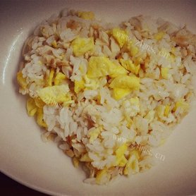 鸡蛋鸡丝米饭团