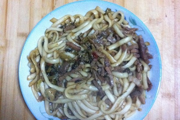 蚂蚁上树