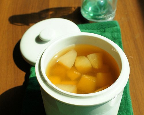 养颜润燥梨汤